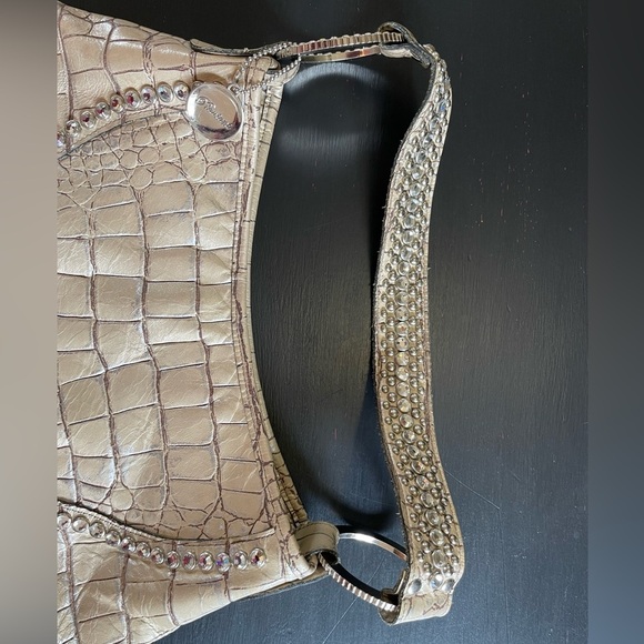 Raviani Croc Embossed Leather Cream w/Silver Swarovski Crystals - Picture 10 of 16